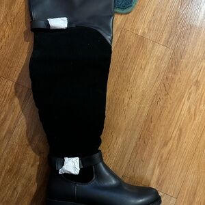 Chic Black Leather and Suede Knee-High Boots